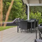 Three-bedroom In Hébergement de vacances Glesborg
