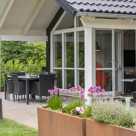 Stunning In With Kitchen Glesborg