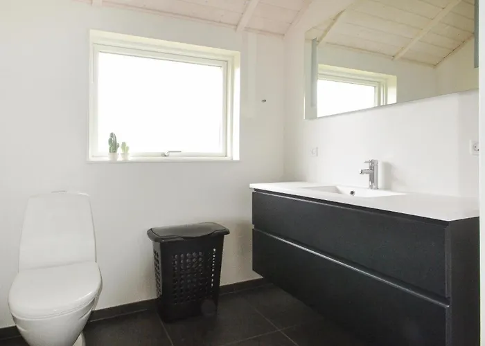 Three-bedroom In * Glesborg